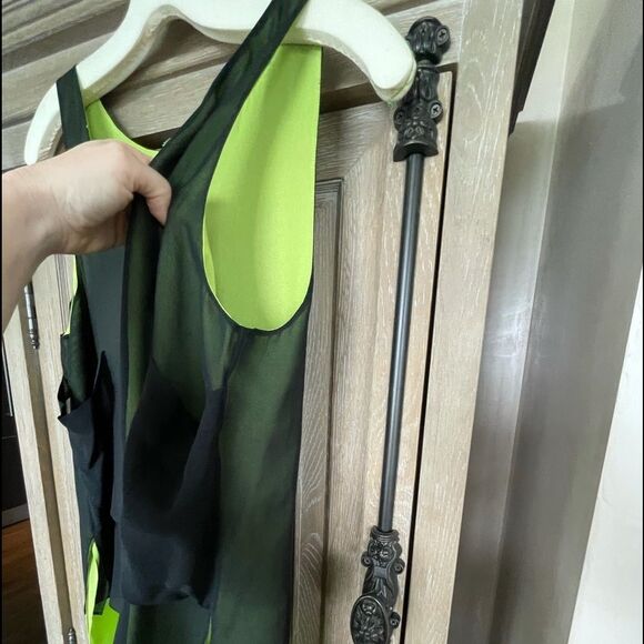 Robert Rodriguez Silk V-Neck Blouse size 4 - Picture 8 of 13